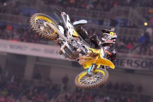 james-stewart-wins-St-Louis-2014