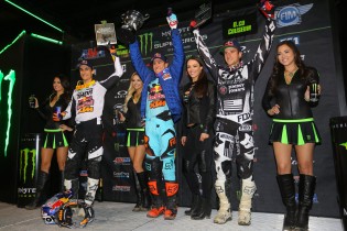 SX1 Podium