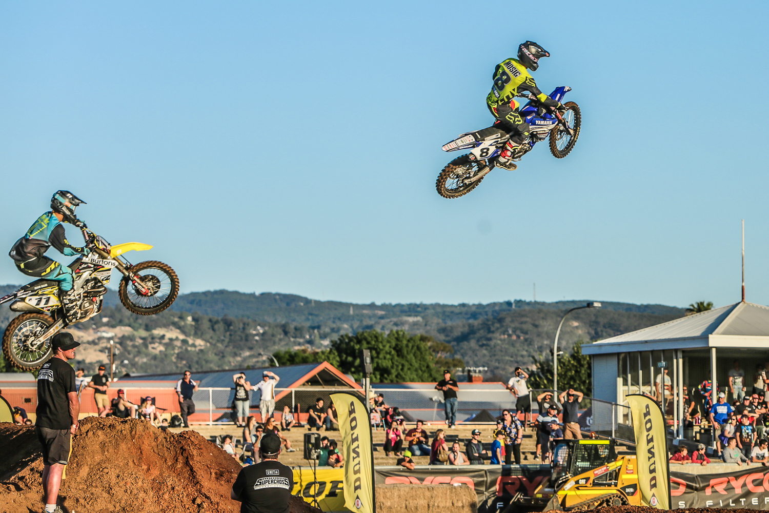 Supercross Round 3 Dirt Action